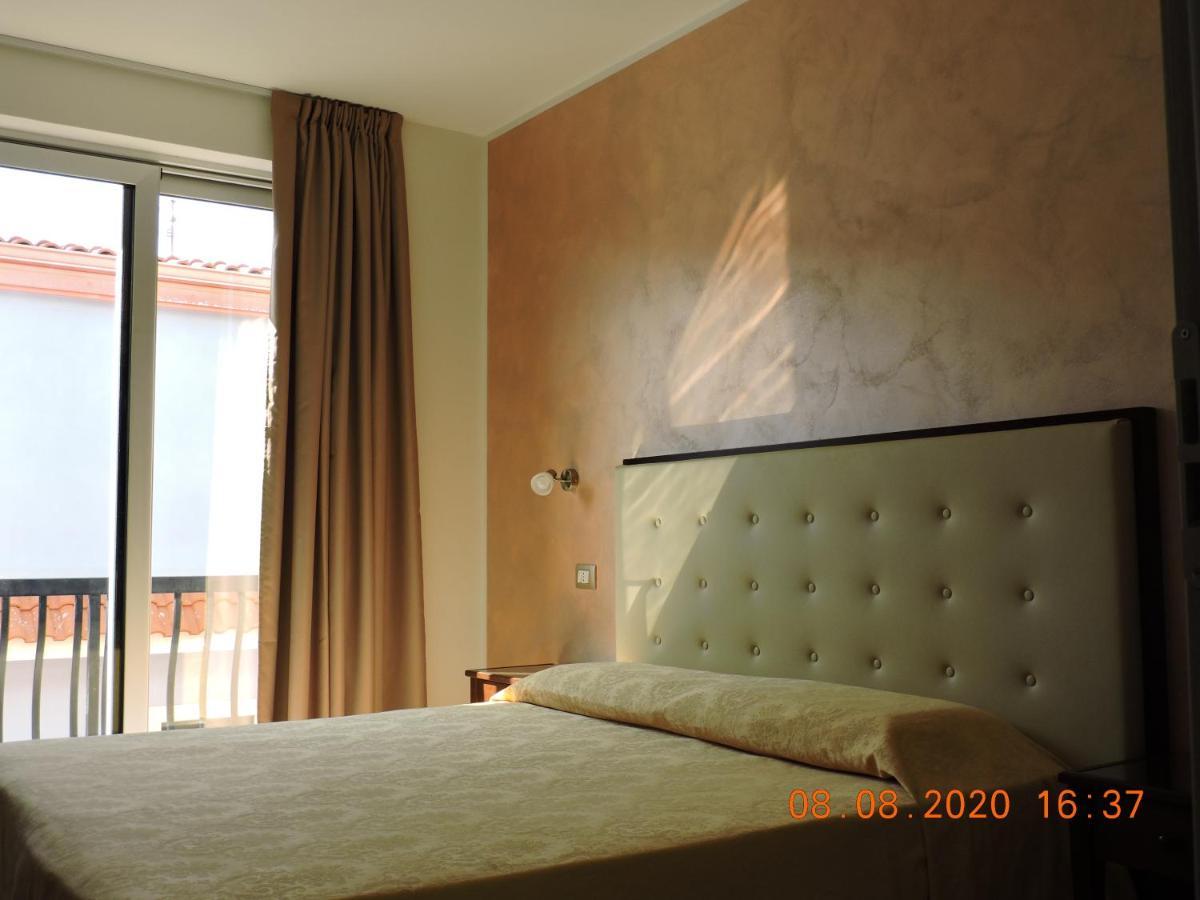 B&B Aquila Reale Portopalo Di Capo Passero Extérieur photo