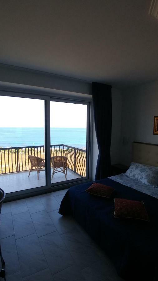B&B Aquila Reale Portopalo Di Capo Passero Extérieur photo
